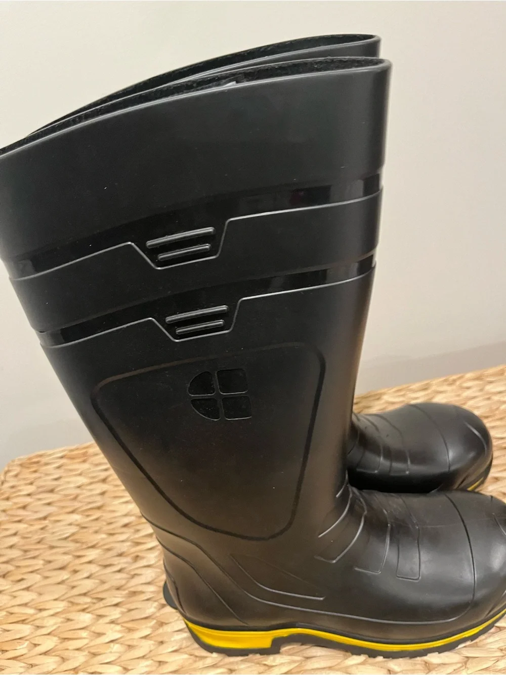Shoes For Crews Black Tall Slip-Resistant Work Boots (Unisex) (NWOT)